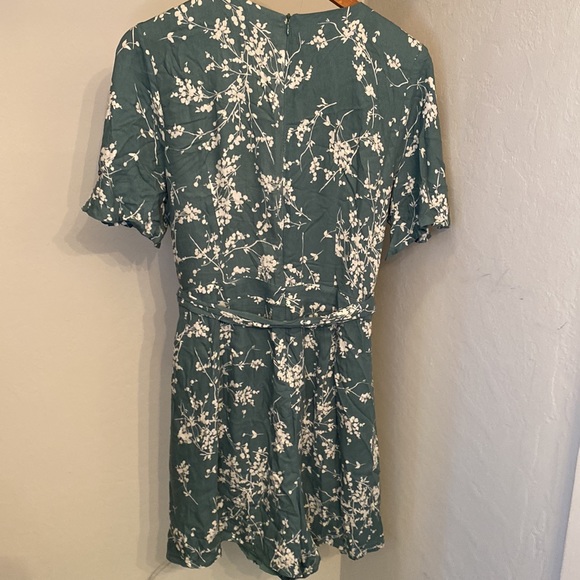 Anthropologie Greylin Clarissa Floral Romper - Picture 8 of 9